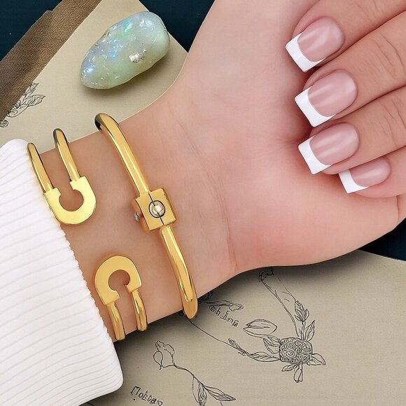 ๐ 18K Gold Plated Stainless Steel Modern Open Cuff Pin-Shaped Trendy Bracelet - Picture 11 of 15